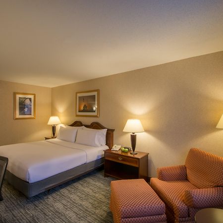 Holiday Inn Arlington At Ballston By Ihg Esterno foto