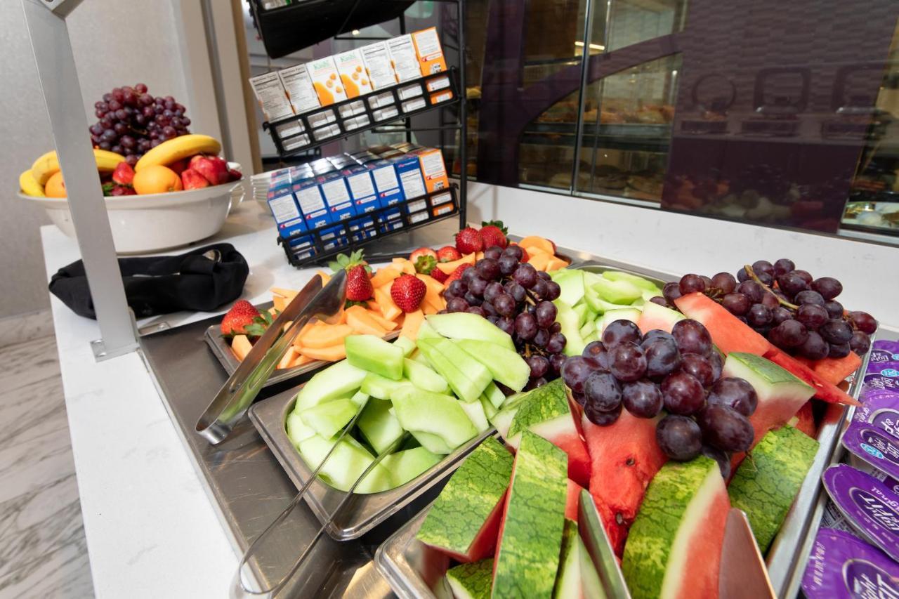 Holiday Inn Arlington At Ballston By Ihg Esterno foto