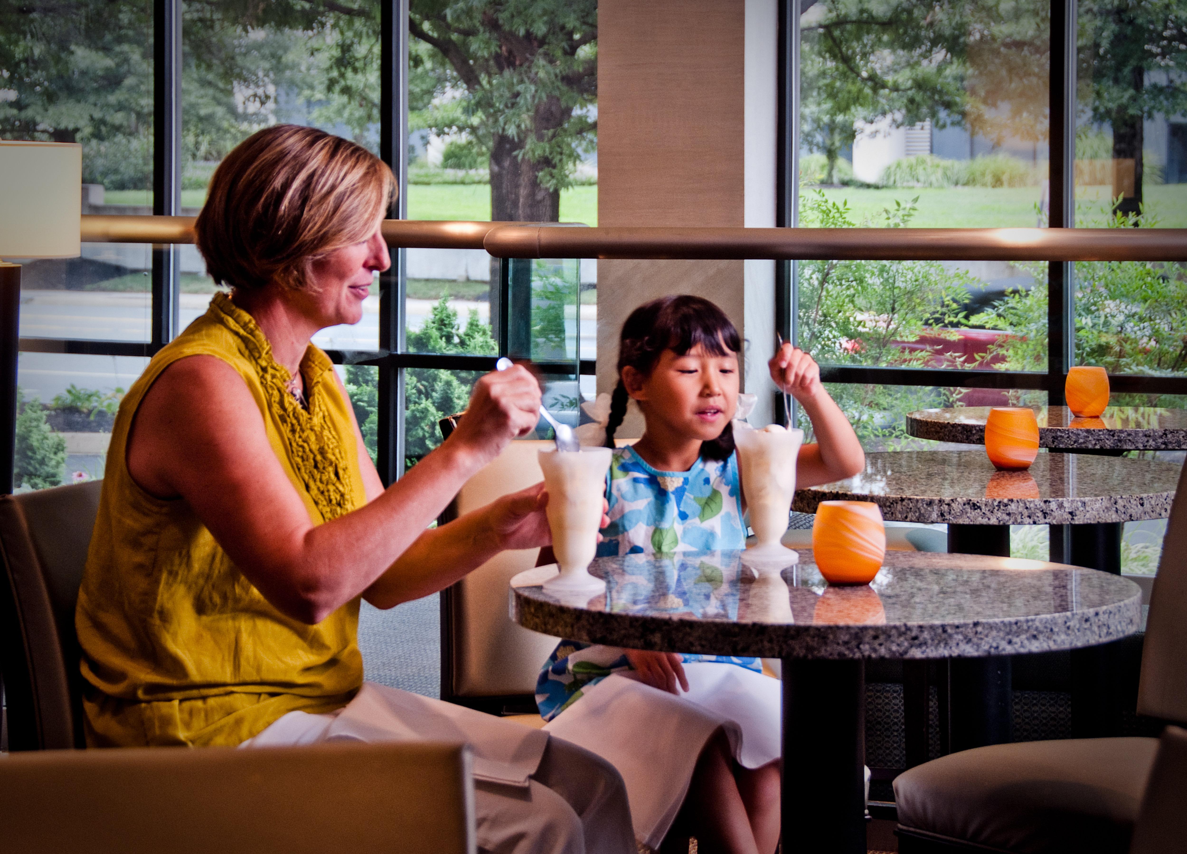 Holiday Inn Arlington At Ballston By Ihg Esterno foto