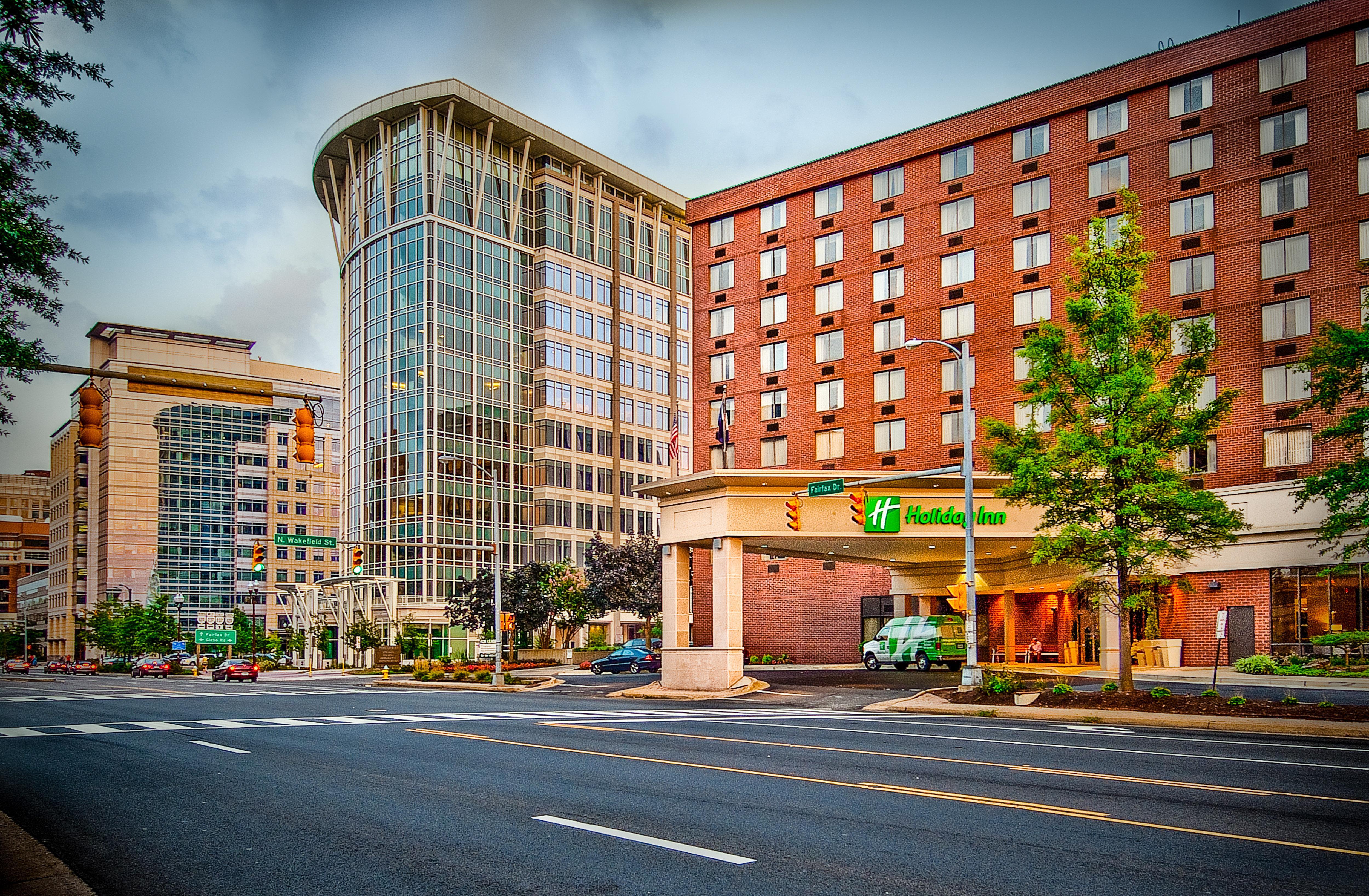 Holiday Inn Arlington At Ballston By Ihg Esterno foto