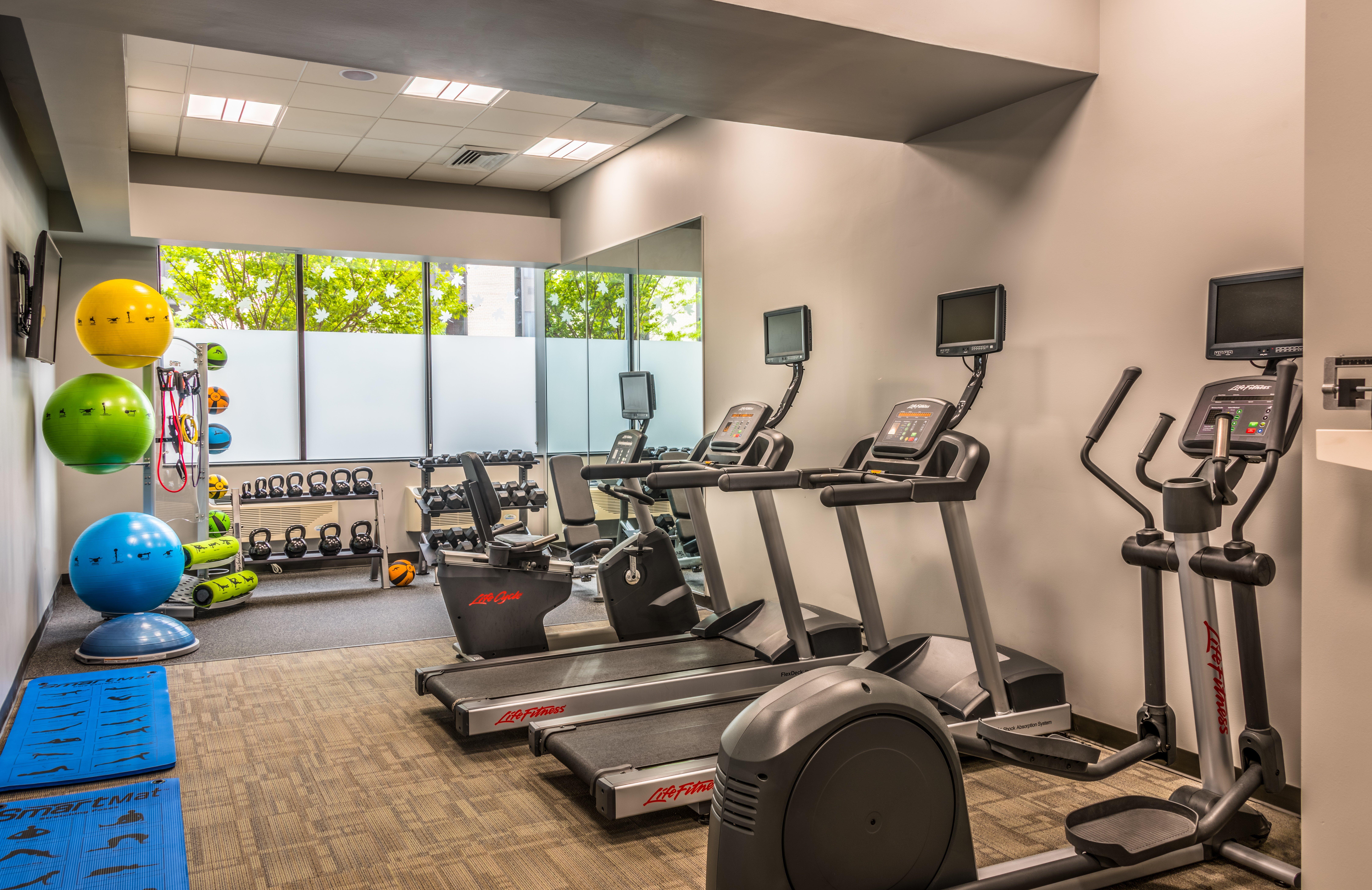 Holiday Inn Arlington At Ballston By Ihg Esterno foto
